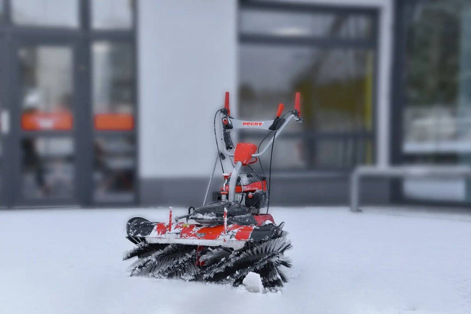 Masina de maturat pe benzina, latime lucru 100 cm, 173 cmc, 4 timpi, HECHT8101