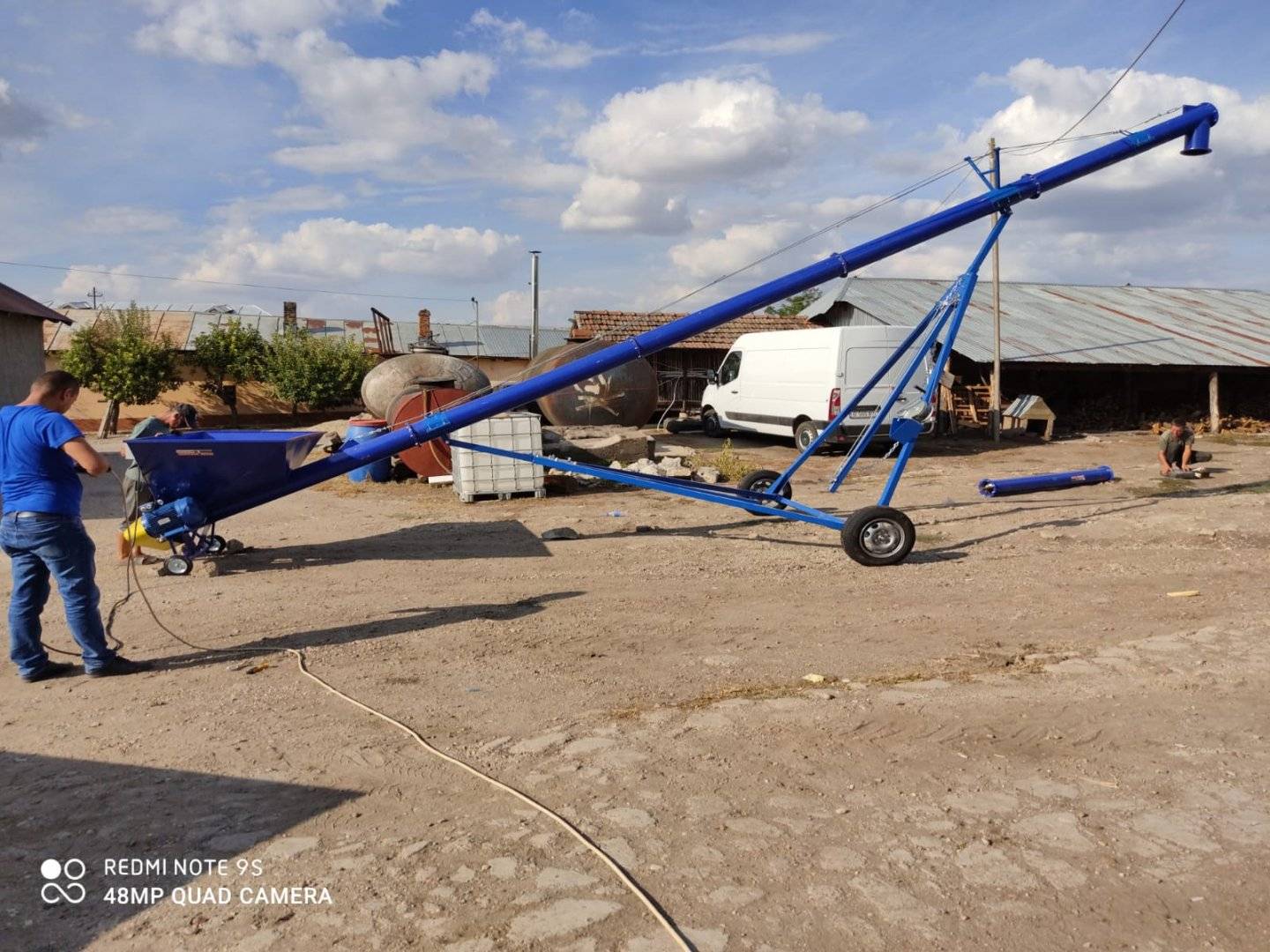 Snec transportor cereale cu lungime de 10 metri si diametrul de 200 mm